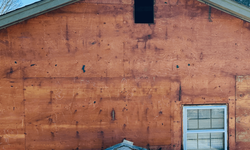 How to Spot Roofing and Siding Contractors Near Me (That Won't Ghost You After the Deposit